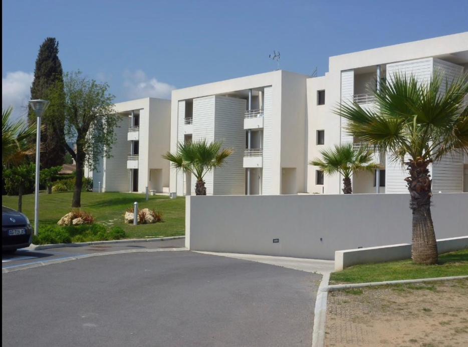 Luxury 3 Piece Garden Apartment In Cannes Marina Mandelieu Zewnętrze zdjęcie