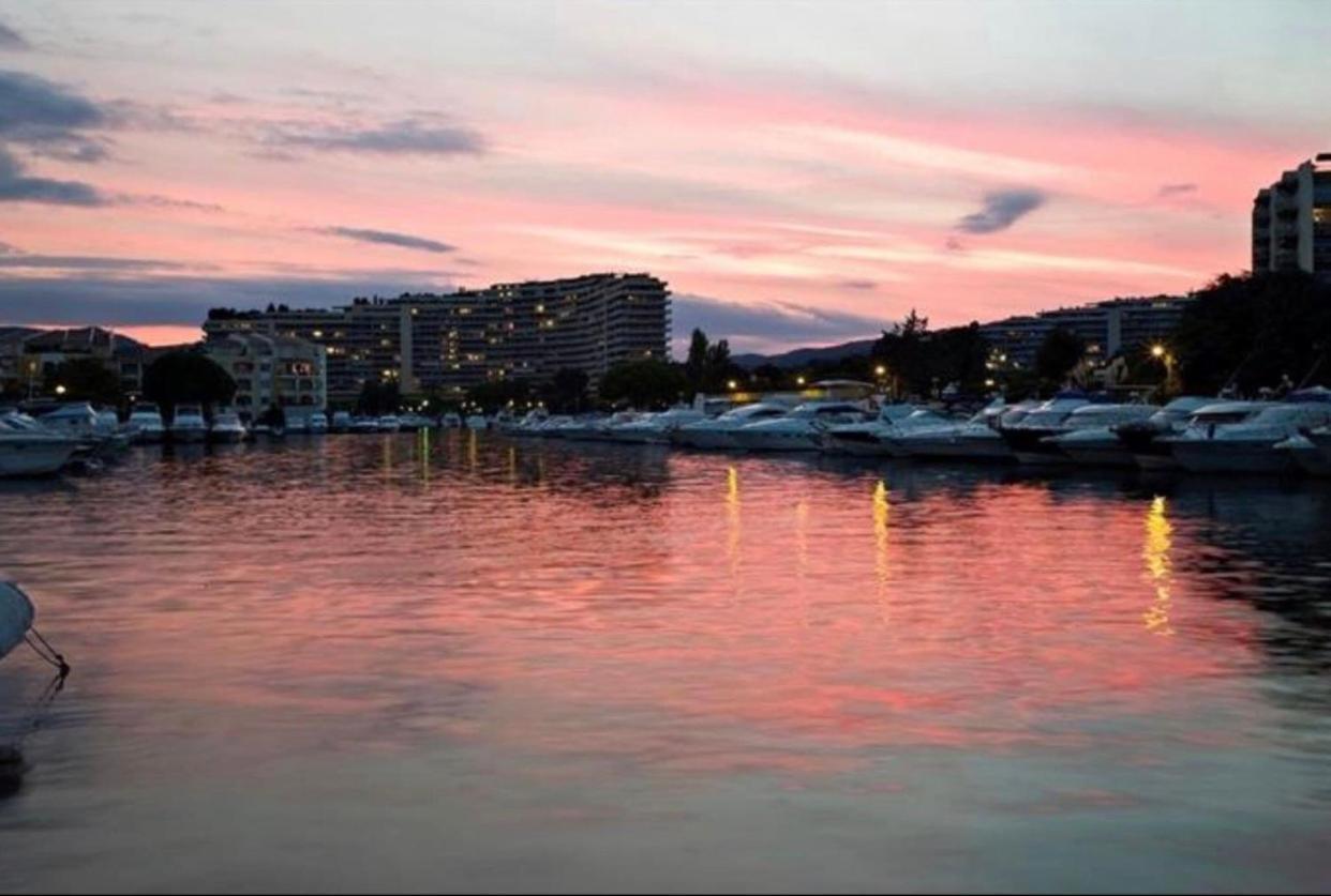 Luxury 3 Piece Garden Apartment In Cannes Marina Mandelieu Zewnętrze zdjęcie