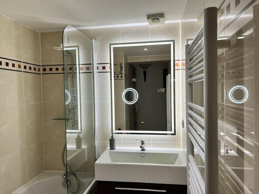 Luxury 3 Piece Garden Apartment In Cannes Marina Mandelieu Zewnętrze zdjęcie